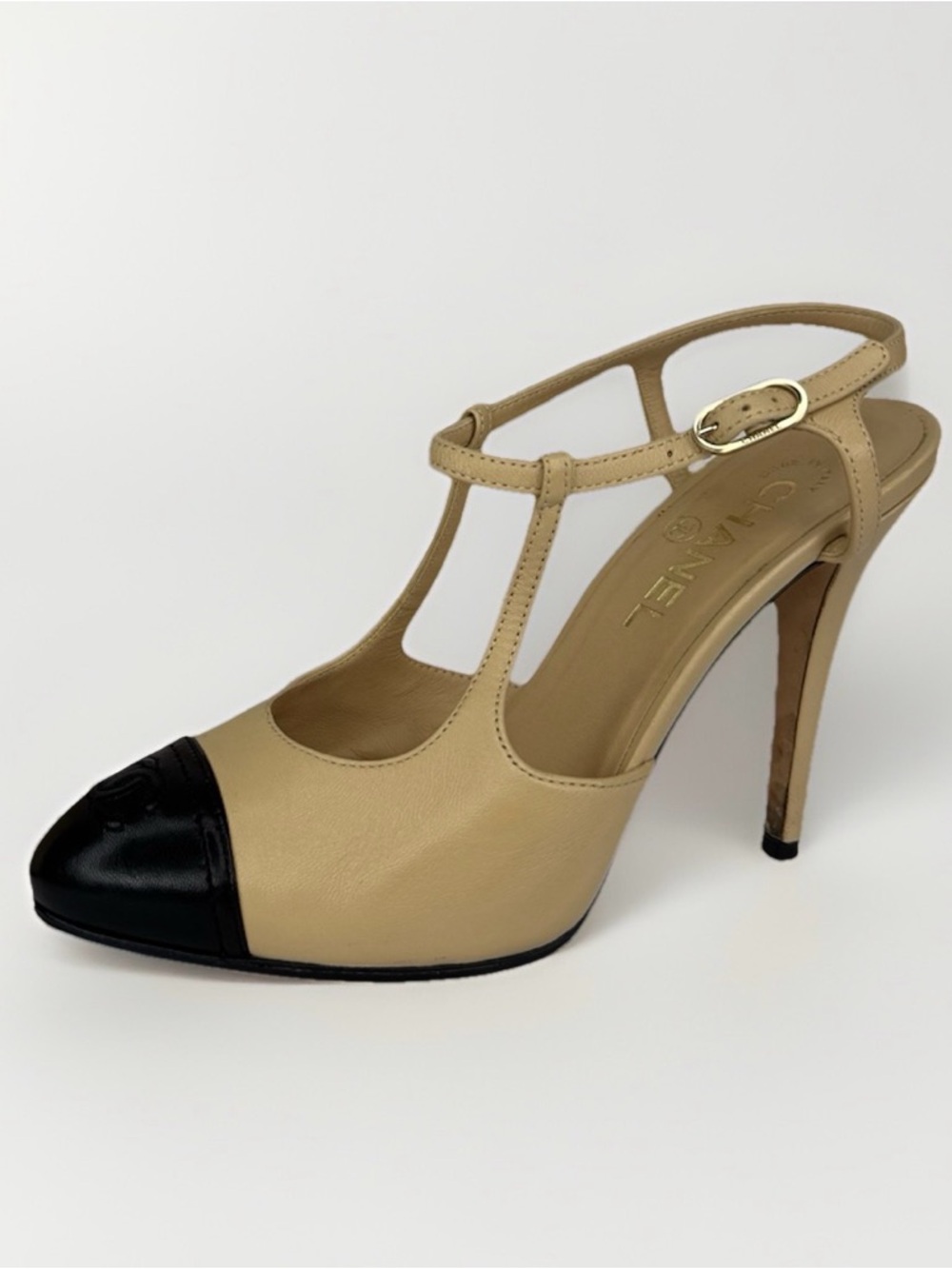 CHANEL Beige Black Cap Toe Slingback‎ Heels EU 39 Strappy Pumps Classic Designer